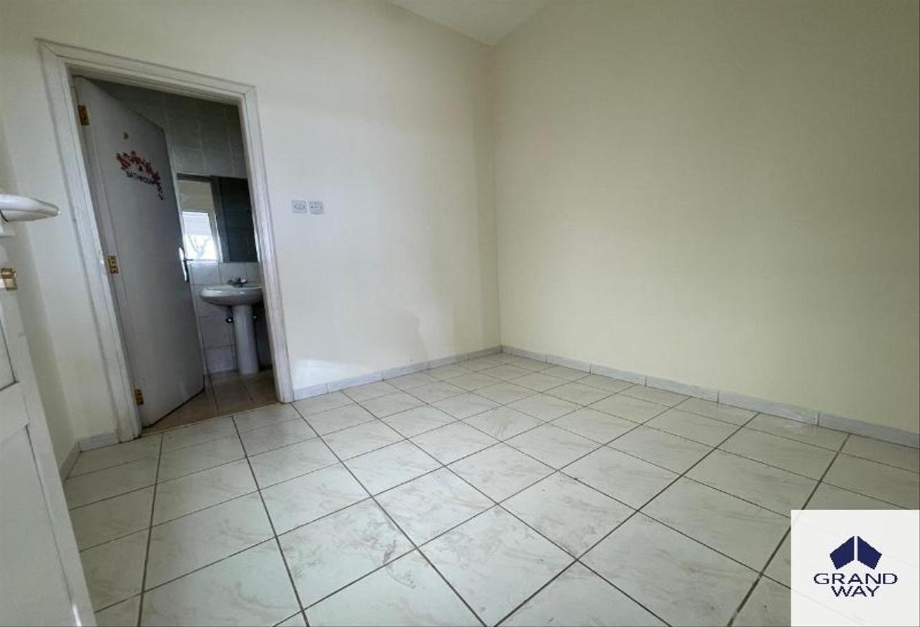 4BR Family Villa | Spacious | Prime Location photo 15