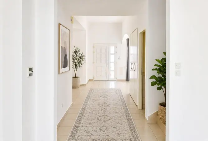 81933681 - Property Image 3