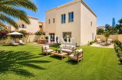 Villa - 4 Bedrooms - 5 Bathrooms for rent in Meadows 1 - Meadows - Dubai