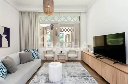 شقة - غرفة نوم - 1 حمام للبيع في الحمري - مساكن شور لاين - نخلة جميرا - دبي