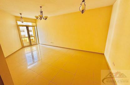 Apartment - 1 Bedroom - 2 Bathrooms for rent in Muwaileh 29 Building - Muwaileh - Sharjah