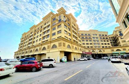 Apartment - 1 Bedroom - 2 Bathrooms for rent in Muwaileh 29 Building - Muwaileh - Sharjah