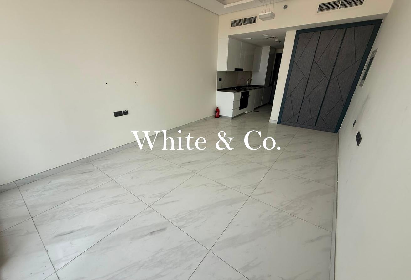 Open View | Spacious | Ready to move in photo 6