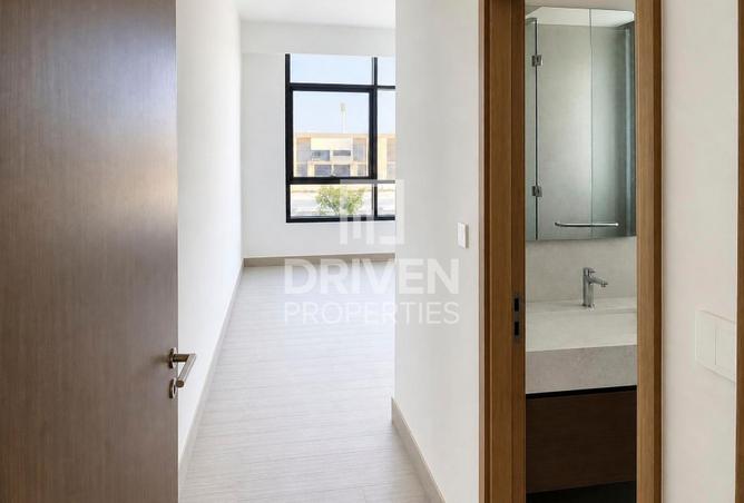 141896460 - Property Image 3