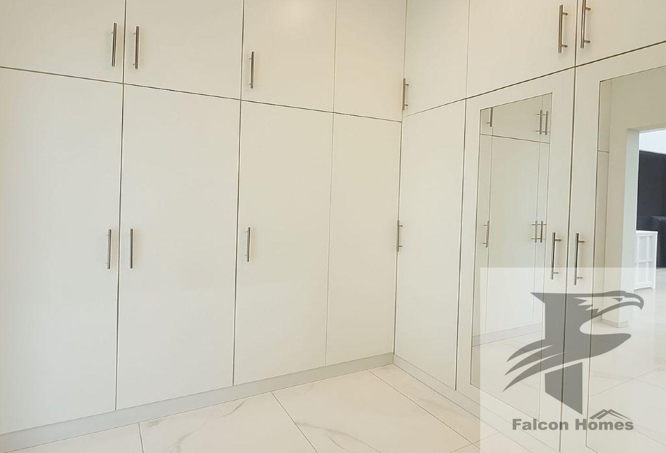 Well Maintained | 5BR Gorgeous Villa | Garden photo 22