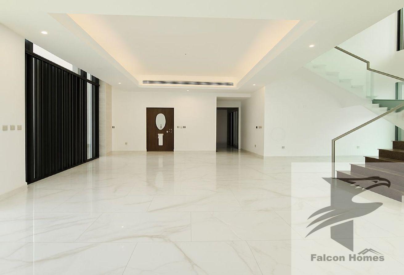 Well Maintained | 5BR Gorgeous Villa | Garden photo 5
