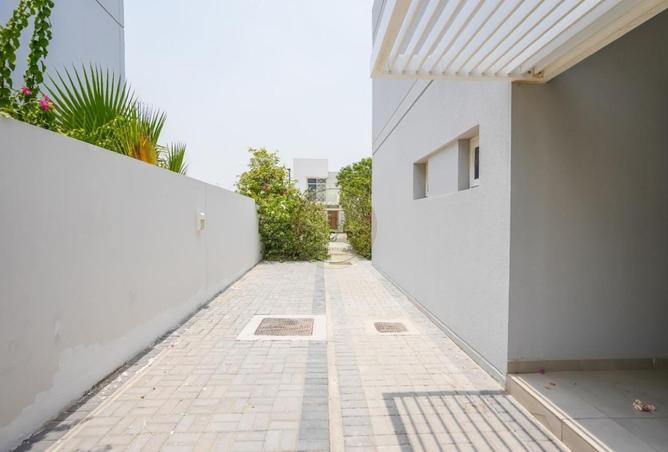 100828795 - Property Image 3