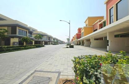 Townhouse - 4 - 3 for rent in Portofino - Damac Lagoons - Dubai