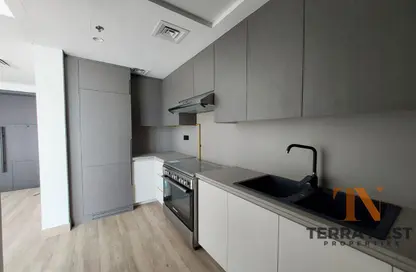 شقة - 2 غرف نوم - 2 حمامات للايجار في شيماء افنيو 1 - شيماء افنيو ريديسينس - الضاحية 13 - قرية جميرا الدائرية - دبي