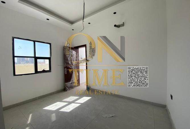 73877796 - Property Image 2