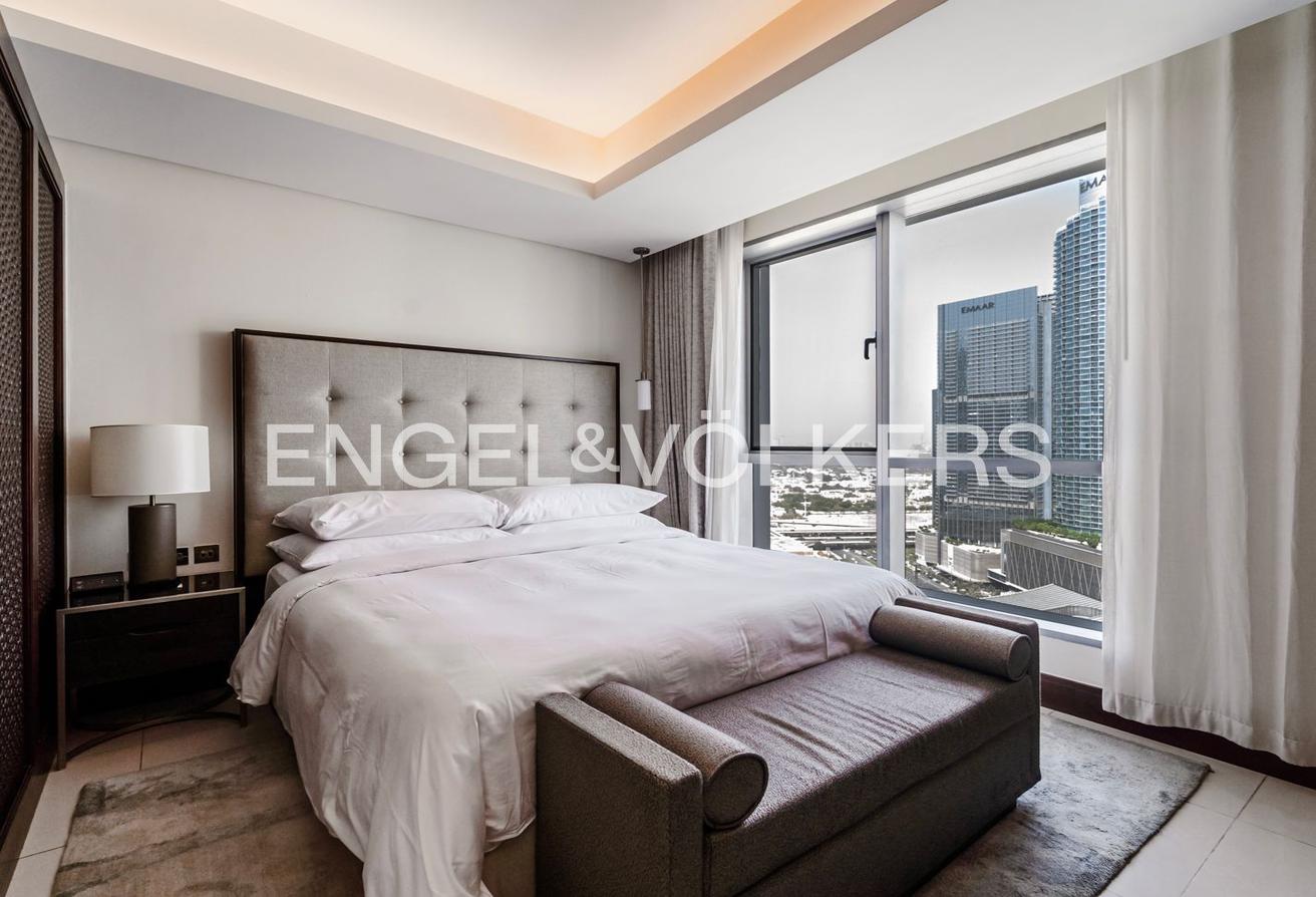 Boulevard View | Premium | Dubai Mall Access photo 9