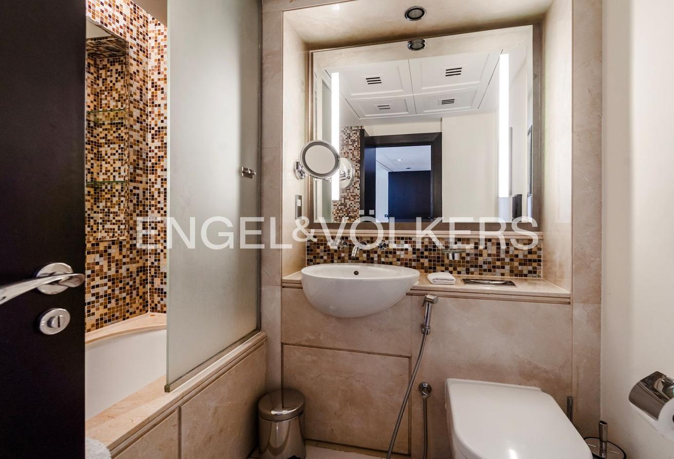 Boulevard View | Premium | Dubai Mall Access photo 6