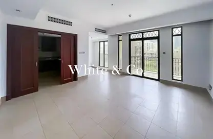 شقة - 2 غرف نوم - 3 حمامات للبيع في كمون 1 - كمون - دبي القديمة - وسط مدينة دبي - دبي