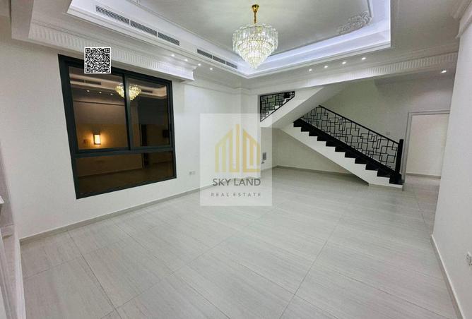 73843189 - Property Image 3