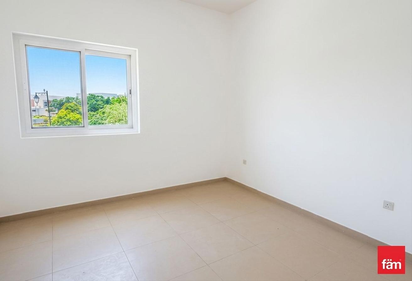Close To Amenities | | Well Maintained photo 8