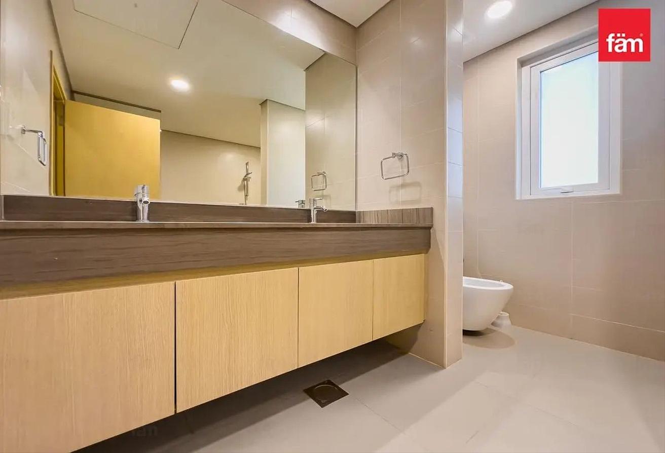 Close To Amenities | | Well Maintained photo 10