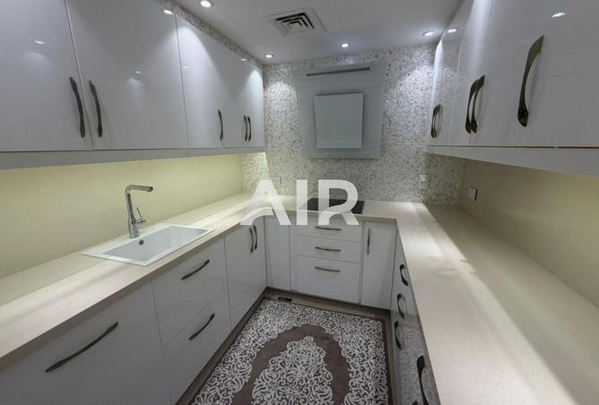 80694796 - Property Image 3