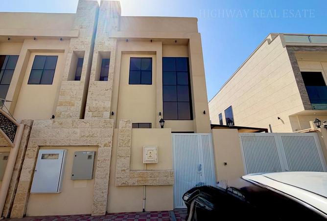94012805 - Property Main Image