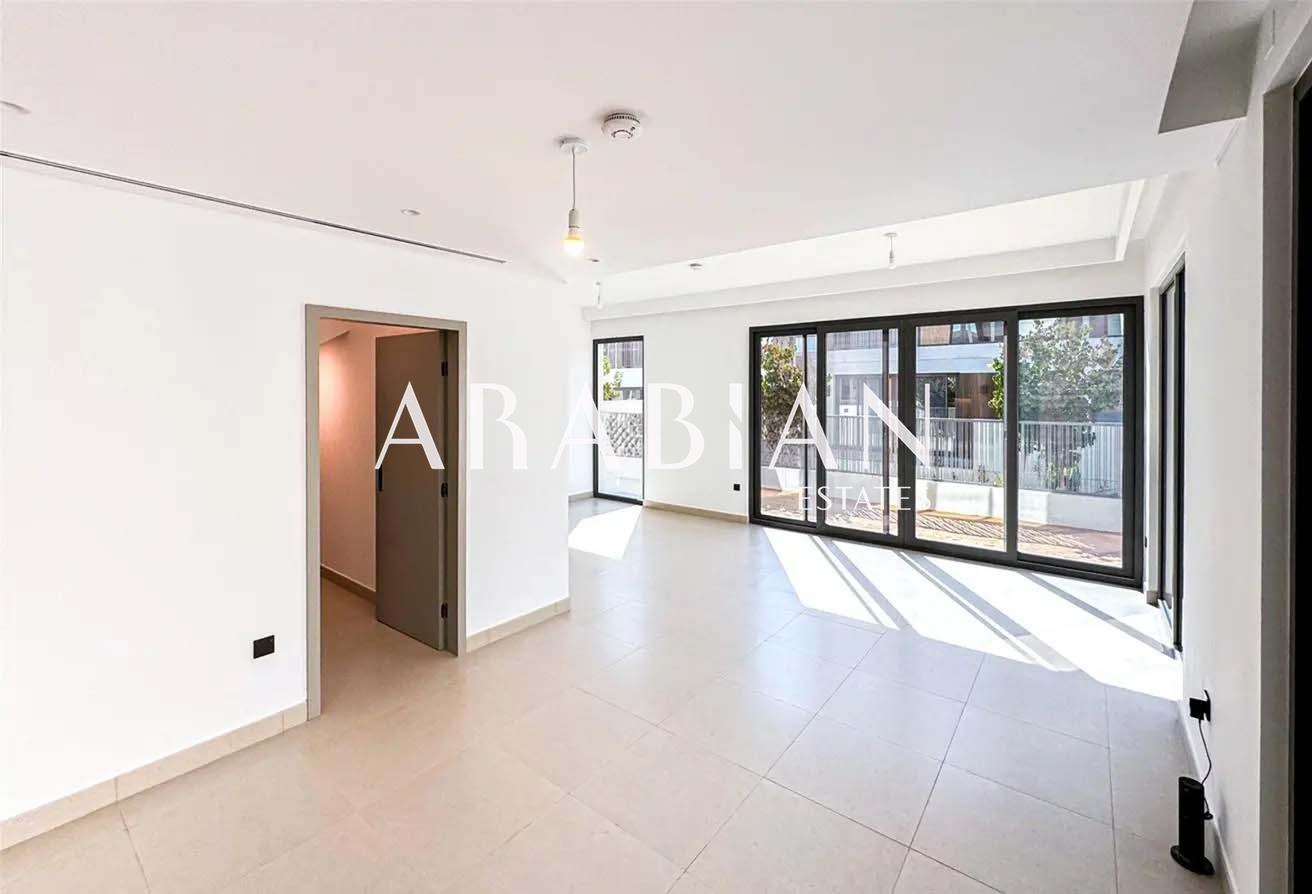 Great Location | Vacant Soon | Landscaped photo 4