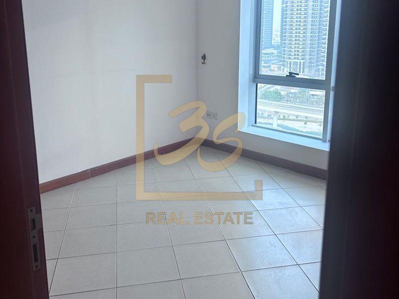 Near Metro | Available Now | Chiller Free | by 209908 