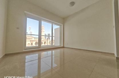 Apartment - 1 Bedroom - 2 Bathrooms for rent in Royal JVC Building - District 10 - Jumeirah Village Circle - Dubai