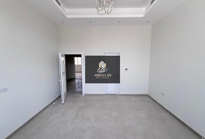 77401905 - Property Image 3