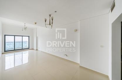Apartment - Studio - 1 Bathroom for rent in Bermuda Views - Dubai Sports City - Dubai