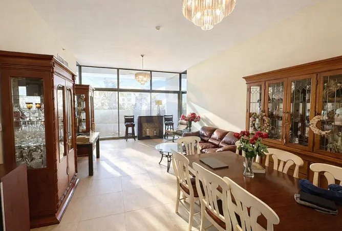 132517945 - Property Image 2