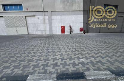 Warehouse - Studio - 2 for rent in Umm Al Thuoob - Umm Al Quwain