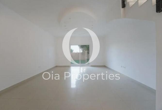 Mediterranean Style | 3 Bedroom Villa + Study Room — photo 2