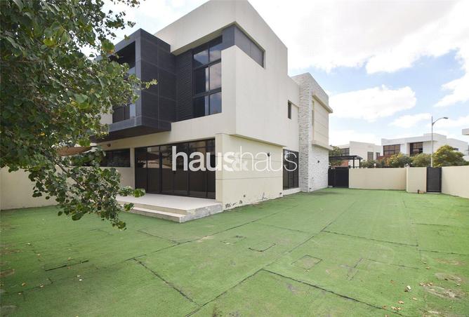 112311681 - Property Image 2