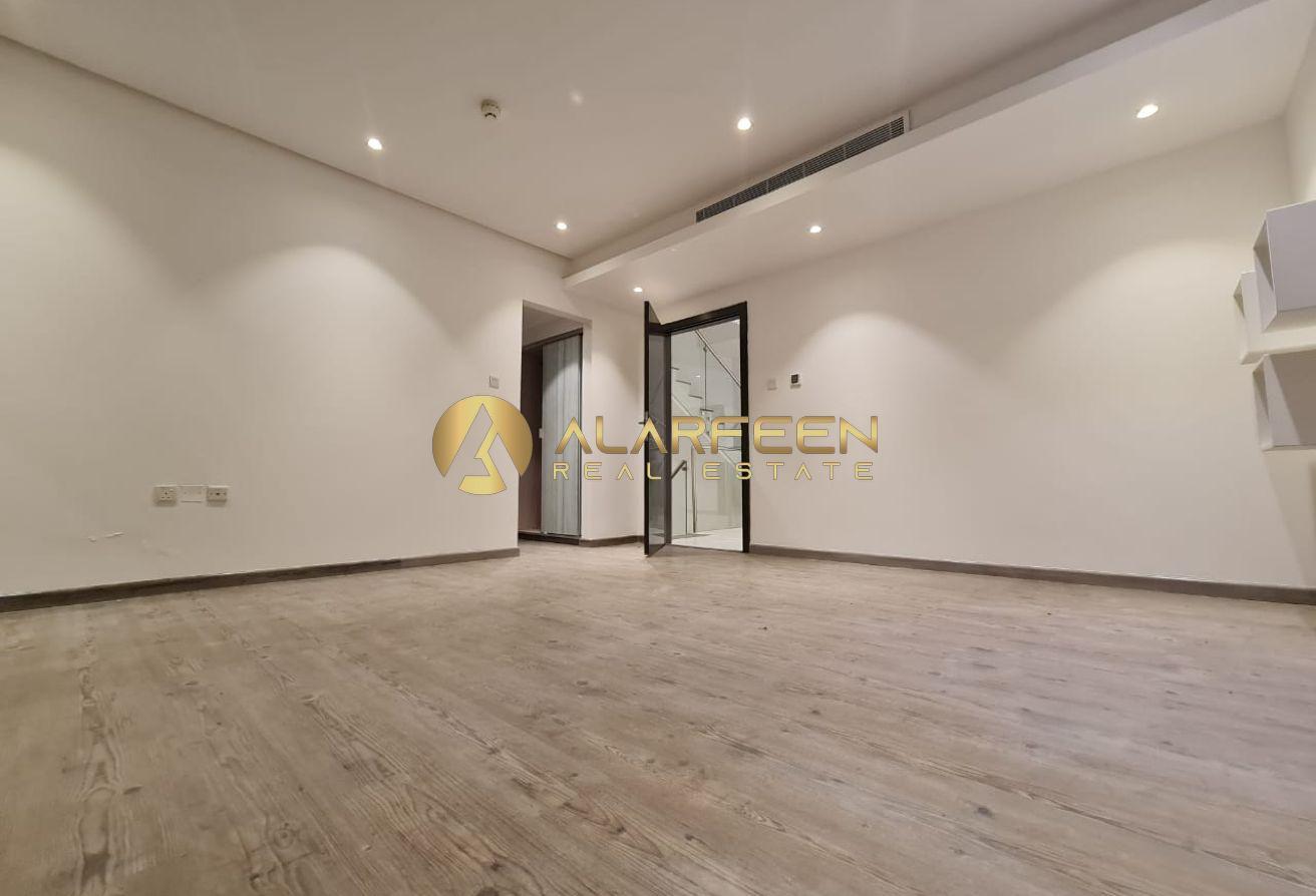 Premium Quality | 4BR+Maid | Best Location photo 5