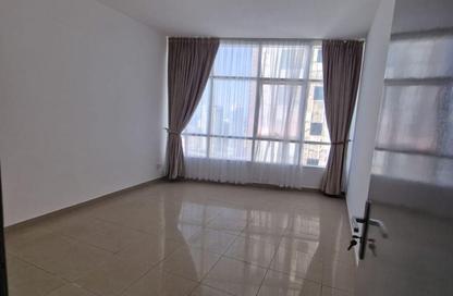 Apartment - 2 Bedrooms - 2 Bathrooms for rent in Al Khan Corniche - Al Khan - Sharjah