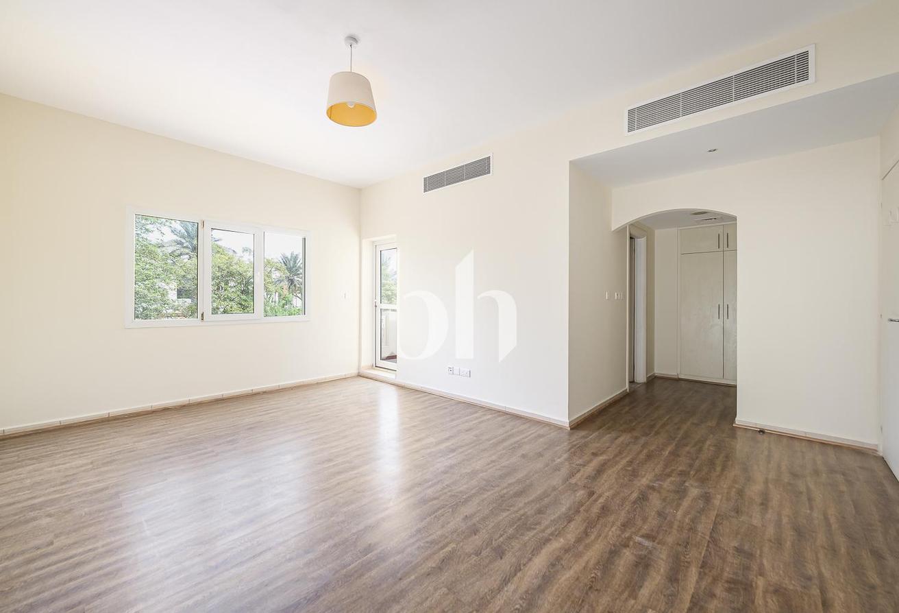 Exclusive | Opposite Pool and Park | Large Plot photo 5