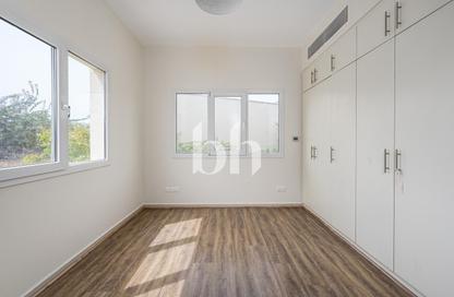 Villa - 5 Bedrooms - 6 Bathrooms for rent in Meadows 2 - Meadows - Dubai Villa - 5 Bedrooms - 6 Bathrooms for rent in Meadows 2 - Meadows - Dubai