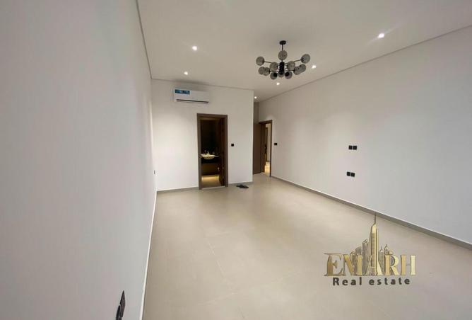 104245801 - Property Image 3