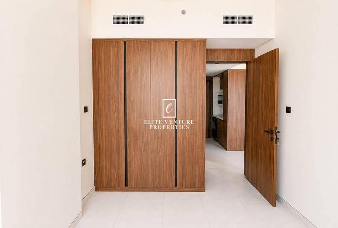 BRIGHT & SPACIOUS | AIRY LAYOUT | SINGLE CHEQUE photo 3