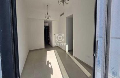 Apartment - 2 - 3 for rent in El Oneis 1 - Dubai Studio City - Dubai