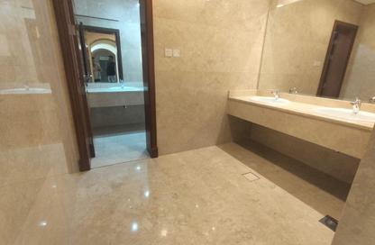 Villa - 6 Bedrooms - 7+ Bathrooms for rent in Nad Al Sheba 4 - Nad Al Sheba - Dubai