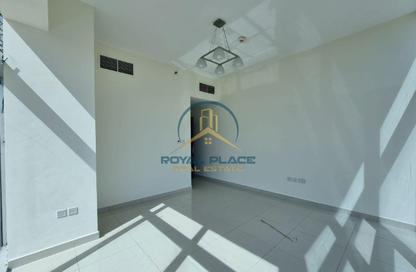 Apartment - 2 Bedrooms - 2 Bathrooms for rent in Alza 11 - Dubai Land - Dubai