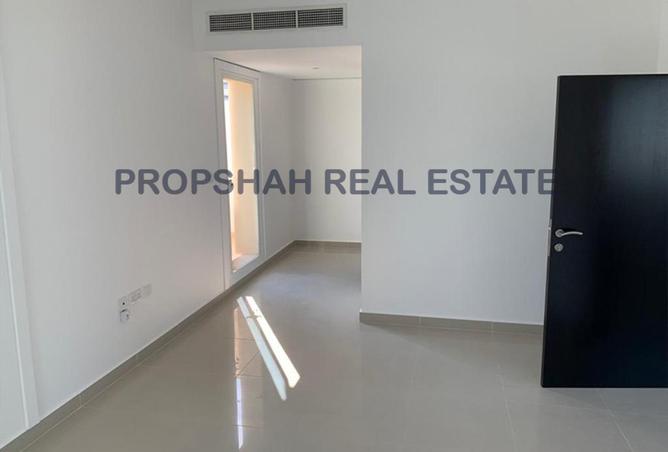 77366858 - Property Image 3