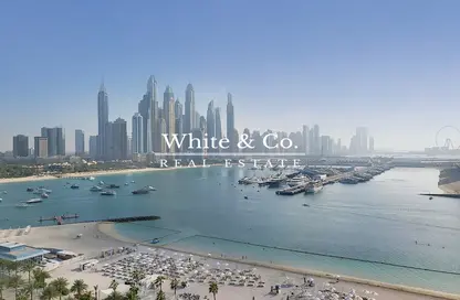 Apartment - 4 Bedrooms - 5 Bathrooms for rent in Five Palm Jumeirah - Palm Jumeirah - Dubai