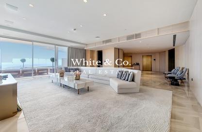 Apartment - 4 Bedrooms - 5 Bathrooms for rent in Five Palm Jumeirah - Palm Jumeirah - Dubai