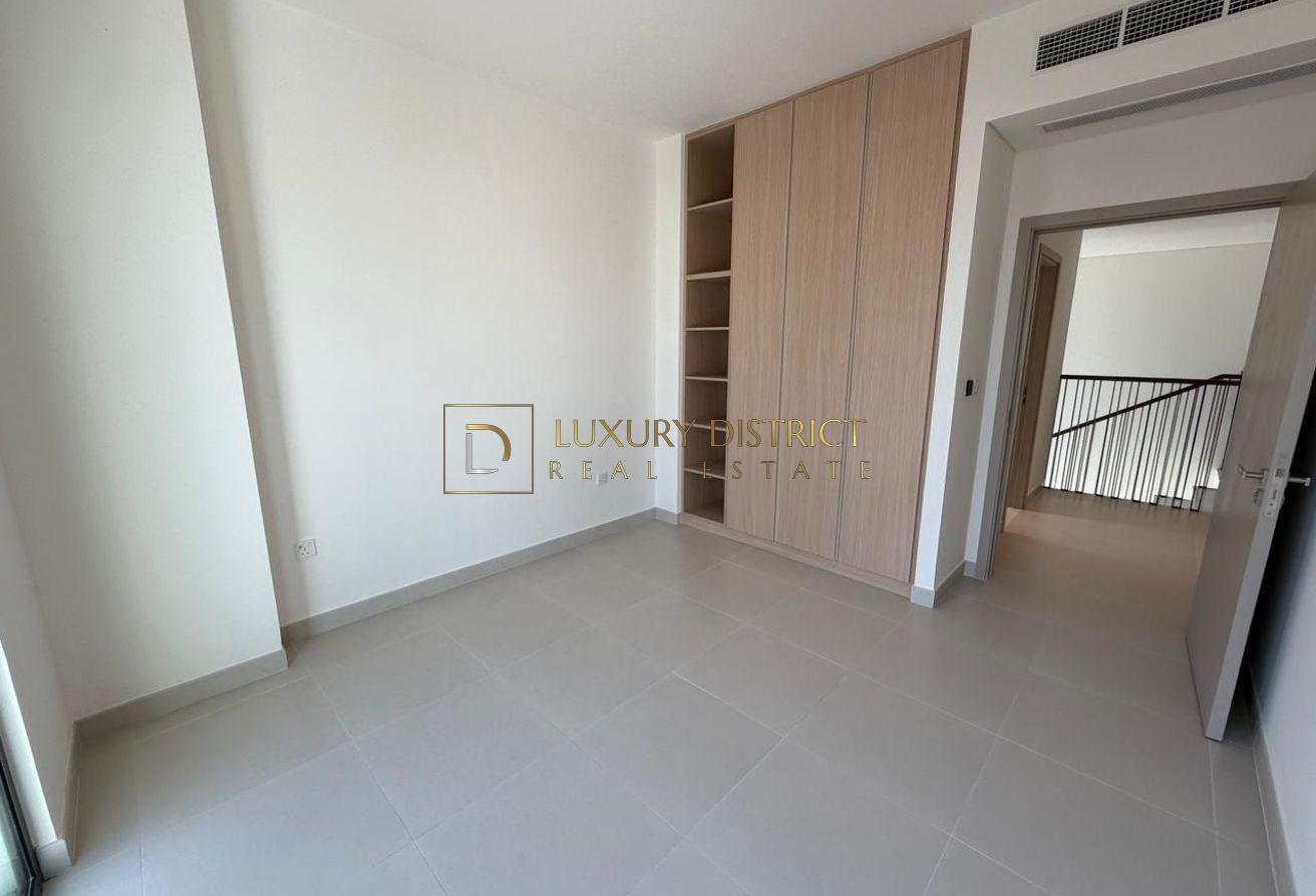 Landscaped | Brand New | Golf view Villa photo 9