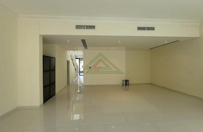 Villa - 3 Bedrooms - 4 Bathrooms for rent in Flora - Damac Hills - Dubai Villa - 3 Bedrooms - 4 Bathrooms for rent in Flora - Damac Hills - Dubai
