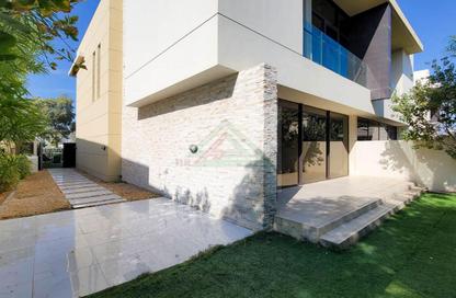Villa - 3 Bedrooms - 4 Bathrooms for rent in Flora - Damac Hills - Dubai