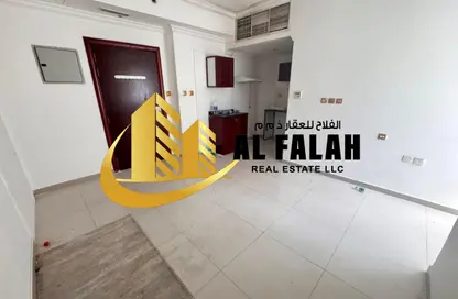 شقة - 1 حمام للايجار في شارع التعاون الجديد - التعاون - الشارقة