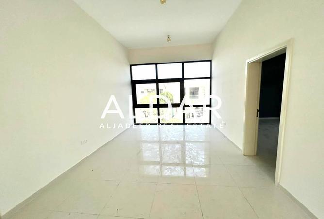 2OvmNC3bxS4 - Property Image 3