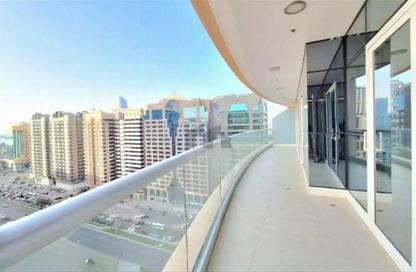 Apartment - 3 Bedrooms - 4 Bathrooms for rent in United Square - Al Khalidiya - Abu Dhabi