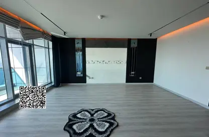 شقة - 3 غرف نوم - 4 حمامات للايجار في مساكن كورنيش عجمان - طريق كورنيش عجمان - عجمان